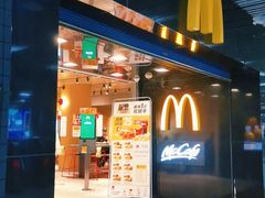 门面-麦当劳(中山公园龙之梦店)