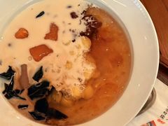 -RUXU入续糖水铺与包(卓悦中心店)