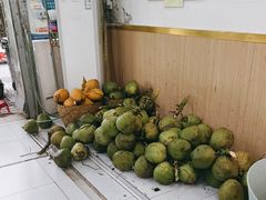 -老何家后安粉·糟粕醋海鲜火锅(三亚湾椰梦长廊店)