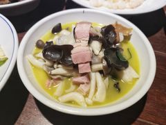 笼仔煨菌菇-大牌大·传统杭帮菜(湖滨店)