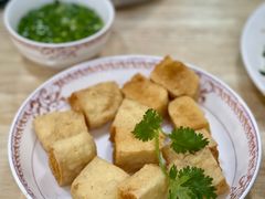 -正宗普宁豆干坊·洪记砂锅粥(红领巾路店)