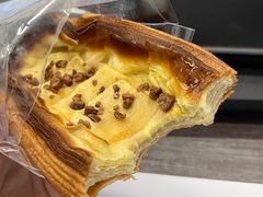 招牌苹果派-天井·丑面包搭咖啡