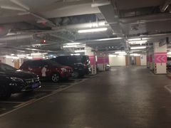 -兴业太古汇·停车场