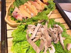 -尚尚仙·酸汤猪手·猪肚鸡火锅(华联万柳购物中心店)