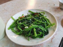 -大富蚝乌东哥饭店·石锅鱼杂·柠檬鸭(革新路店)