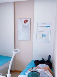 -成都苗方清颜专业祛痘