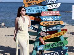 -北戴河碧螺塔海上酒吧公园