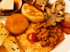 -上海滴水湖皇冠假日酒店