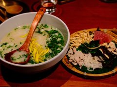 过桥米线-SHAN山(前滩太古里店)