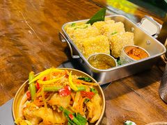 -银米·云南传统过桥米线(双廊黑金冠店)