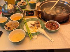 -润园四季椰子鸡火锅(卓越INTOWN店)