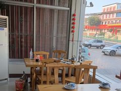 -美顺香食府鱼头老店(雪野湖店)