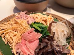 小锅米线-胡麻(静安嘉里店)