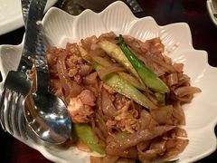 鸡肉炒河粉-食肆&Fourteen(武林夜市店)