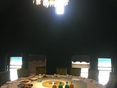 包厢-梧桐树下(云锦世家店)