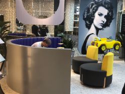 -PE SALON 