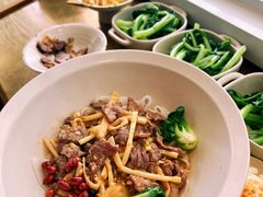 牛肉老友干拌粉-漆黑觉米粉(三里屯店)