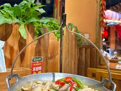 -老滇山寨•云南特色菜•地方菜•民族风情歌舞表演(金碧店)