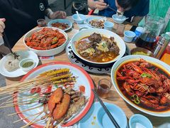-茸梅路右拐龙虾-农家菜(松江店)