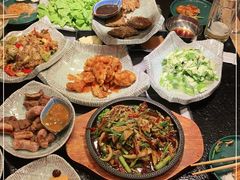 -臻牛烤肉