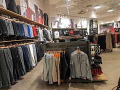 -UNDER ARMOUR(新燕莎奥莱店)