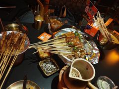 -何师烧烤Pro ··江湖川菜·小龙虾·精酿啤酒(太古里旗舰店)