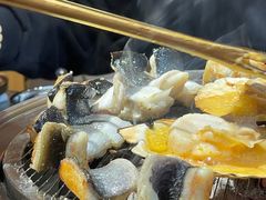 -围炉肉舍•炭烤活鳗•丹东海鲜烤肉(步行街店)