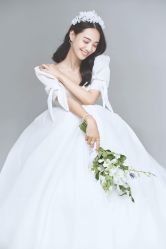 点击看大图 -挪娅婚纱摄影皇家会所