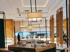 -鱼鲜饭香·招牌汽锅剁椒鱼头王