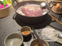 -三出山火锅(南京万象天地店)