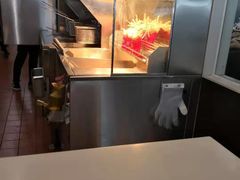 -麦当劳(深圳北站高铁店)