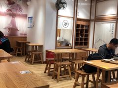 大堂-小满手工粉(上海文峰广场店)