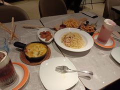 -必胜客(阿诗玛店)
