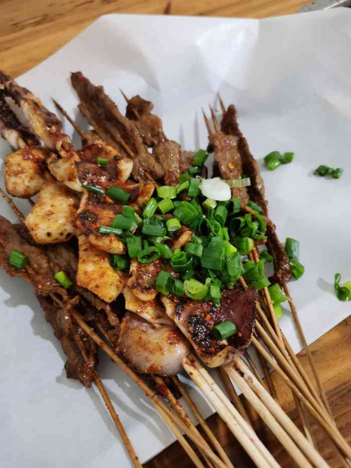 吴记烧烤(互助路店)-"[薄荷]环境:环境一般,但是味道超赞 .