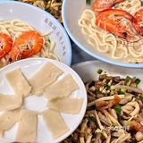 🍜海鲜面能多新鲜？活着到吃完不超十分钟…

