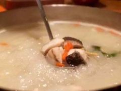 特色鱼骨汤底-江小渔鲜鱼火锅(西二道街店)