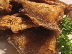 本帮熏白鲳-忆家一宴(大木桥路旗舰店)
