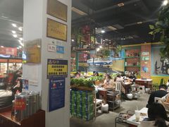 -钢管厂五区小郡肝串串香(蜀都万达店)