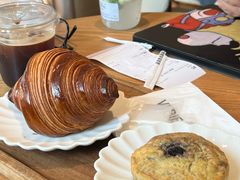-VERIE BAKEHOUSE