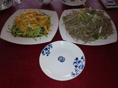 -溢心园香河肉饼总店