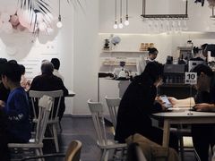 -露露家咖啡店