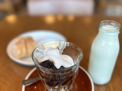 -ROAST coffee & eatery