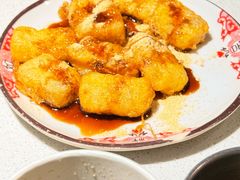 -老房老舍重庆火锅(假日城市店)