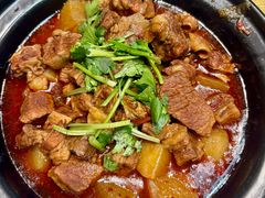 砂锅萝卜牛肉煲-土砂锅生态山庄·非遗砂锅雅鱼
