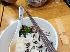 -甘掌门·化州驰名牛杂粉(越秀店)