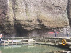 -雁荡山三折瀑景区