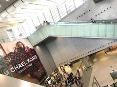-香港ELEMENTS圆方