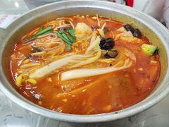 -汤小云火锅米线(钻汇广场店)