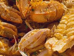 -三亚火车头万人海鲜广场