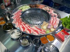 -哈哈碳都·牛肋条无限自助烤肉(宝龙店)